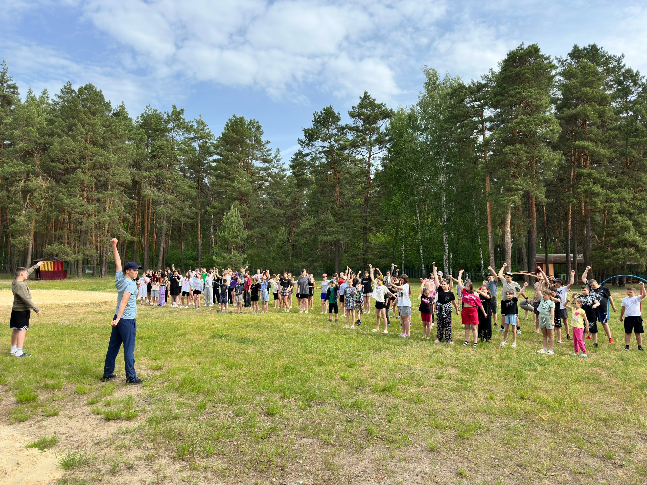 Активное утро в нашем лагере!